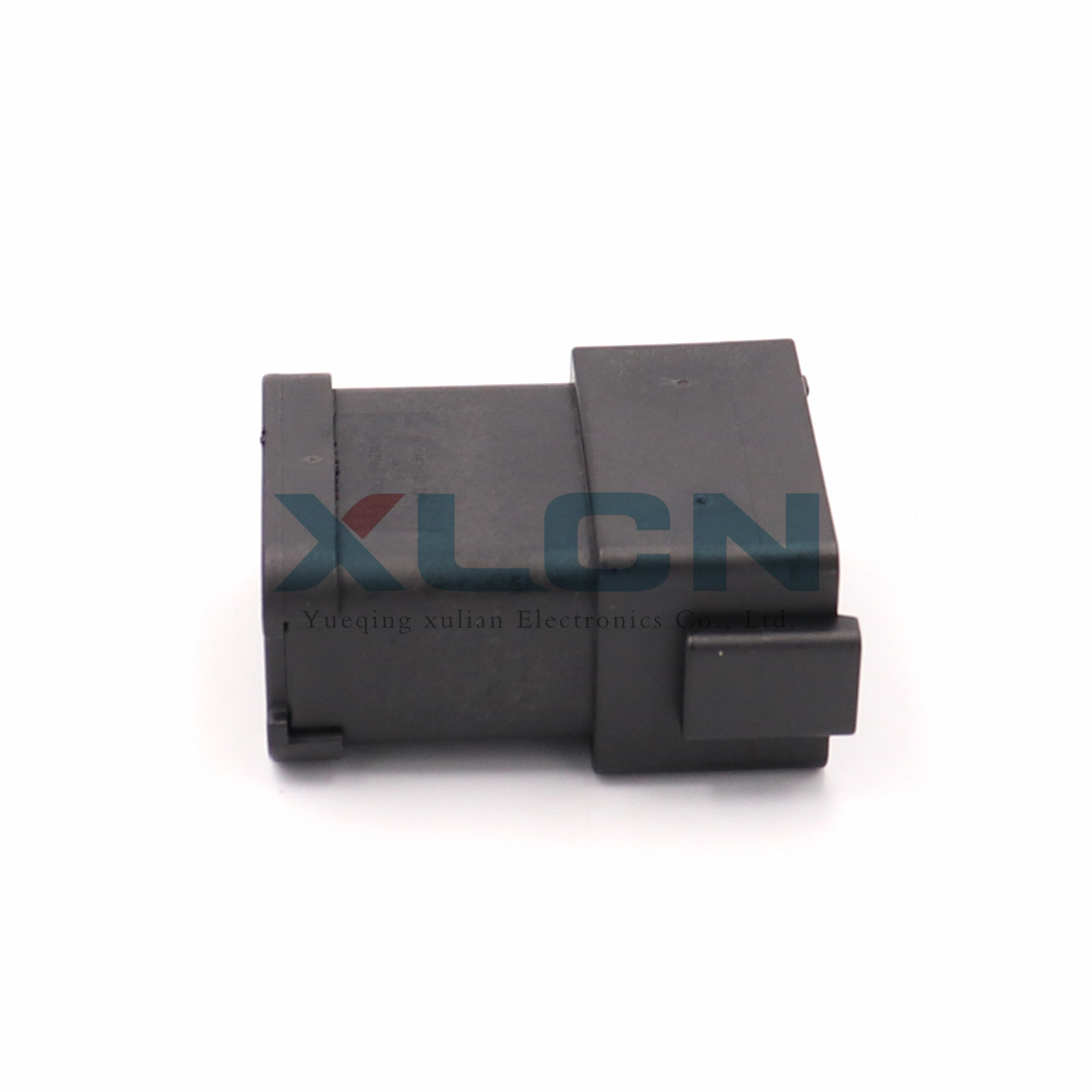  DT04-12P-E005
