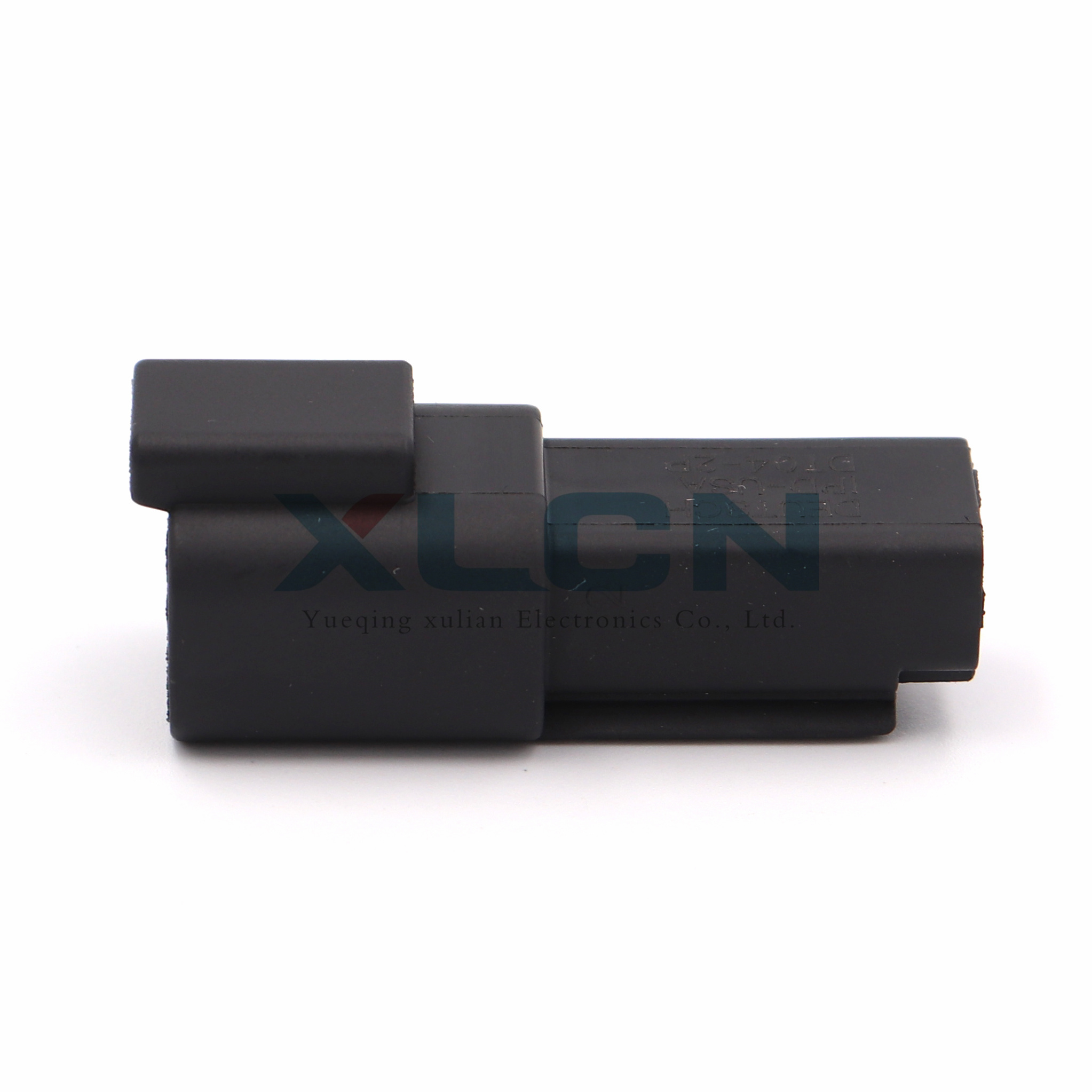 DT04-2P-E004