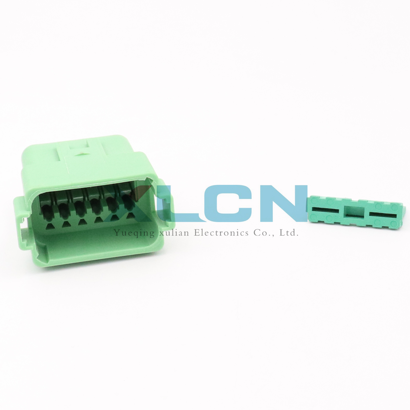DT04-12PC-C015